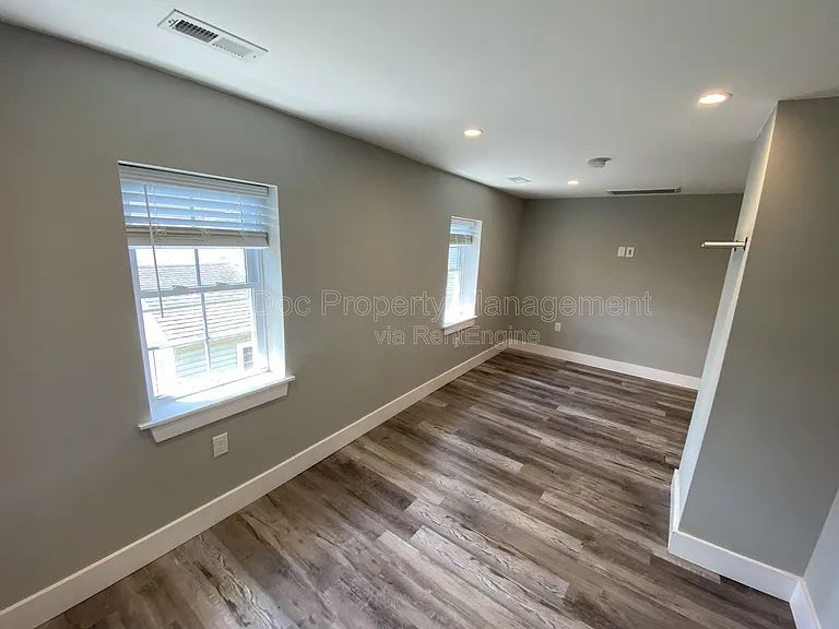 1115 Winchester St #C — Photo 17