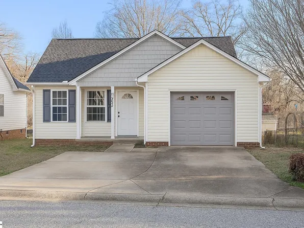 204 Cosmic Ct, Greer, SC 29651