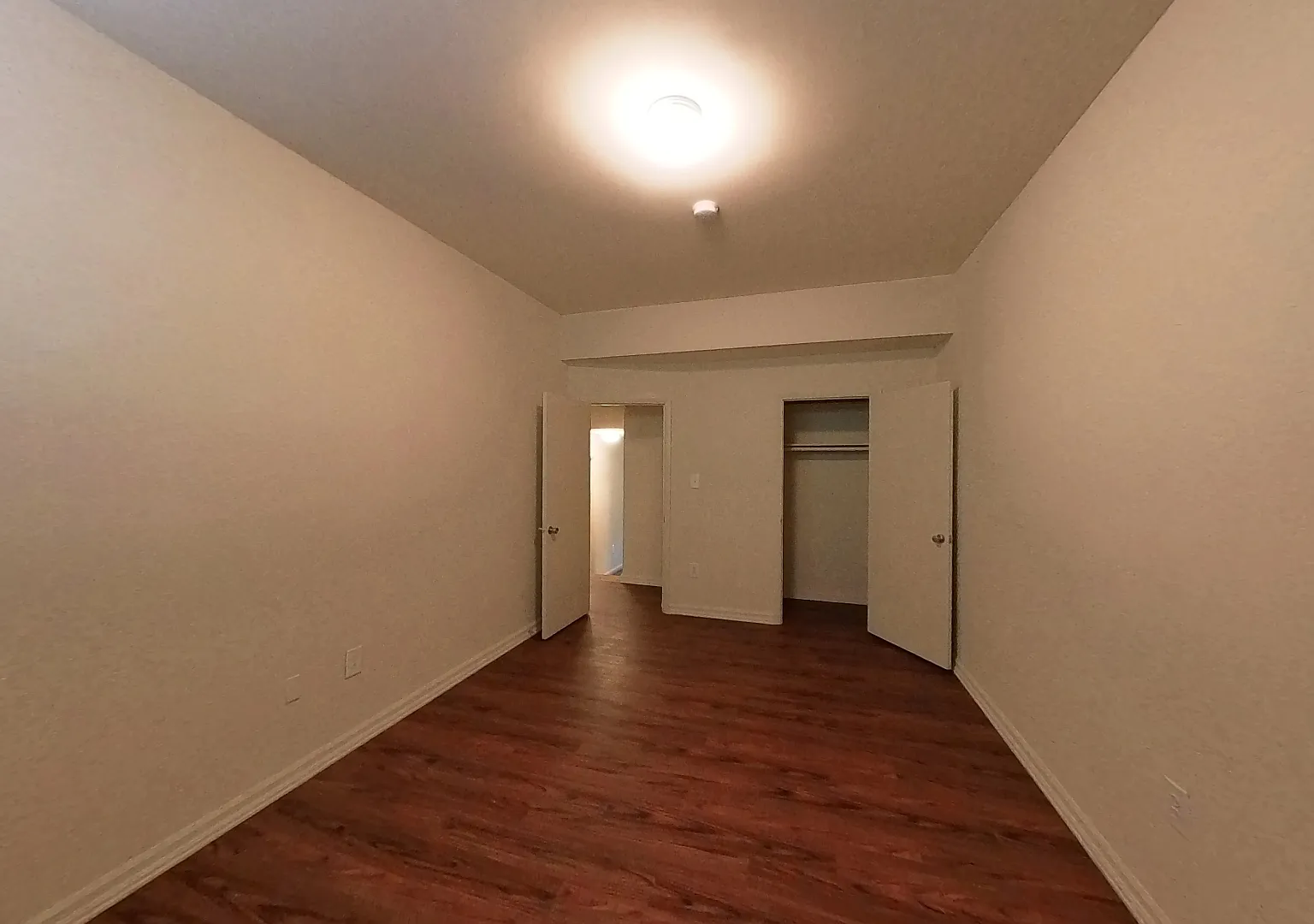 2 bed, 1.5 bath, 1000 sqft, $1,575 — Photo 3
