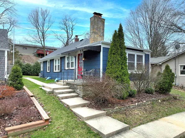 30135 Arrow DRIVE, Burlington, WI 53105