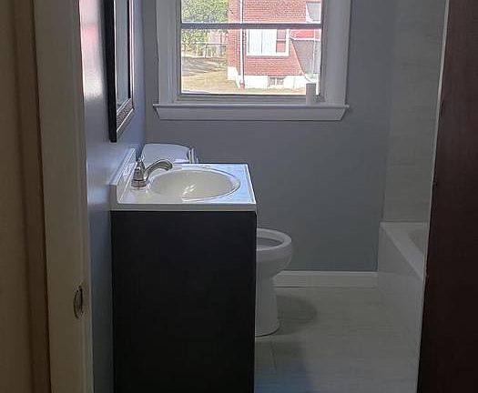 5th image of 1045 Marlau Dr