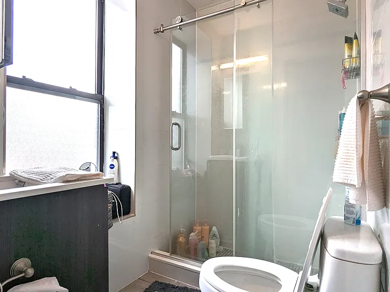 2 Clinton St #2B — Photo 14