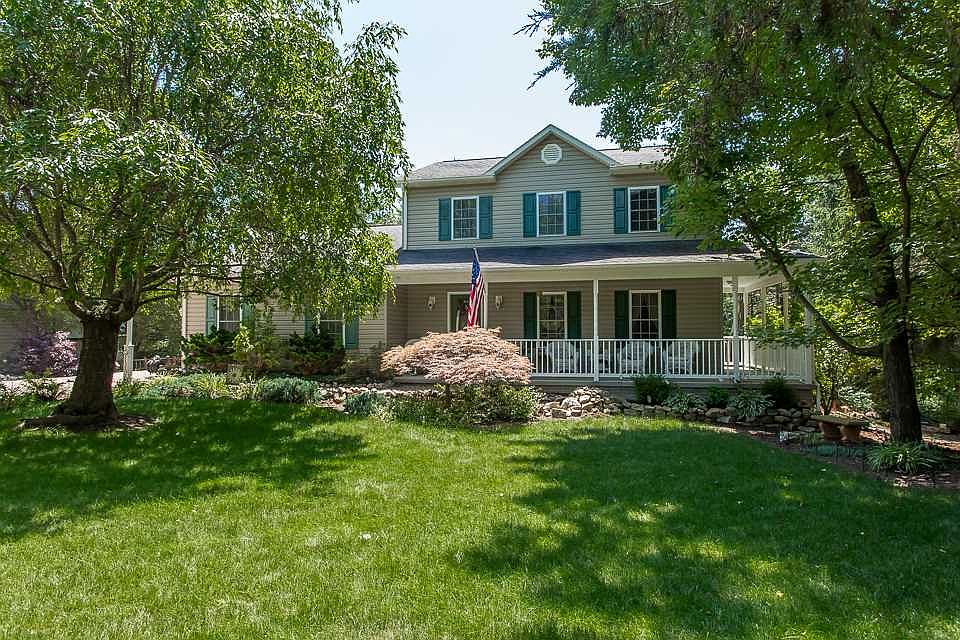 1st image of 219 Powell Pl