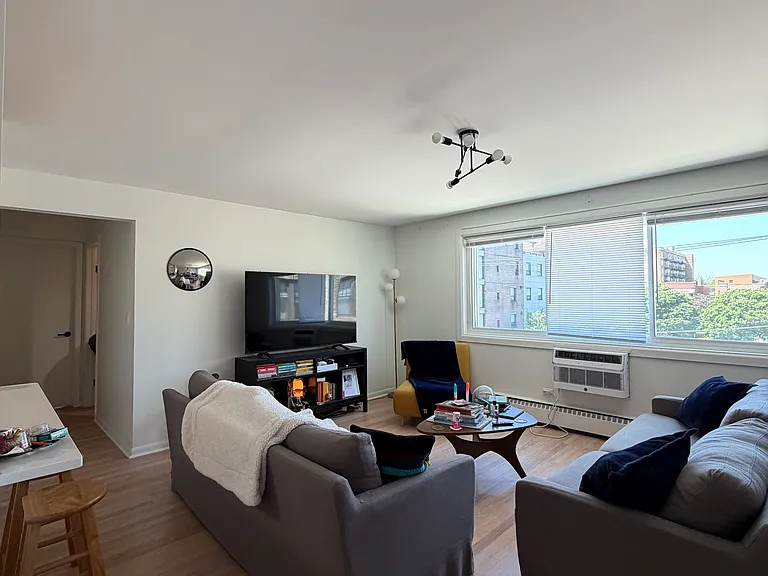 830 Judson Ave #4W — Photo 4