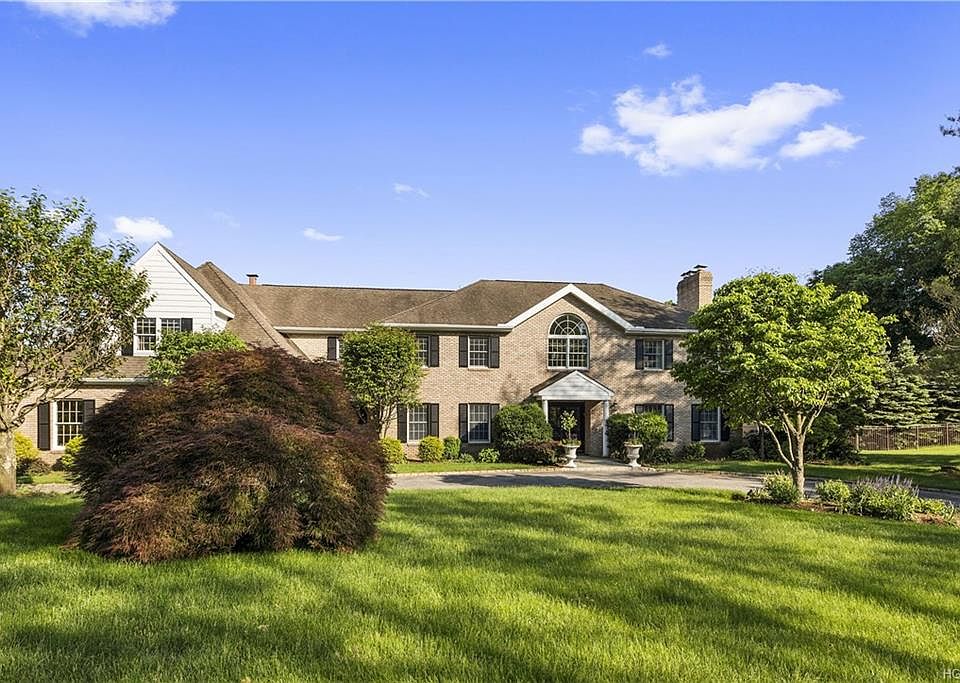 1st image of 1 Hobby Farm Dr