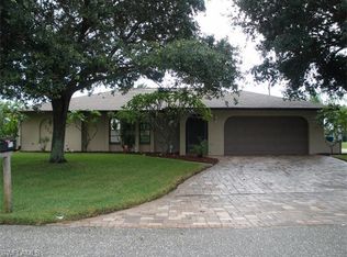 1702 SE 10th St, Cape Coral, FL 33990