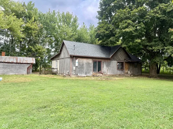 3160 N George St, Medora, IN 47260