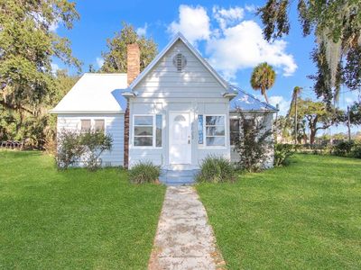 500 W Fountain St, Fruitland Park, FL, 34731
