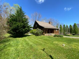 410 Kettle Creek Rd, Burkesville, KY 42717