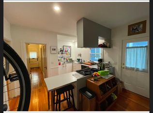 7 Traymore St #1, Cambridge, MA 02140