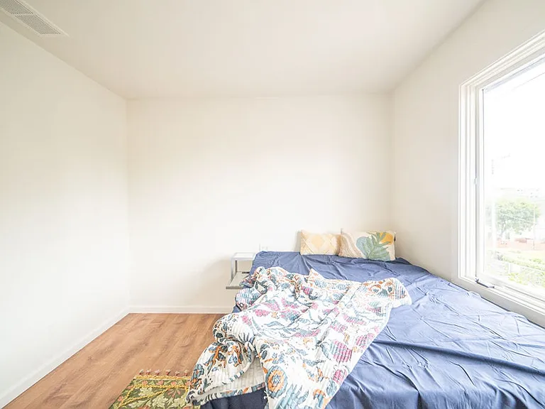2731 Durant — Photo 59