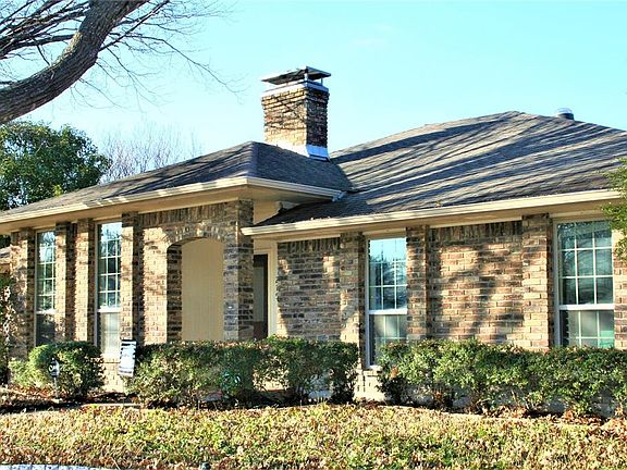 2nd image of 215 Hacienda Dr