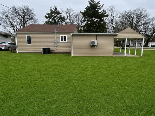 1808 Mullens Ave, East Saint Louis, IL 62206