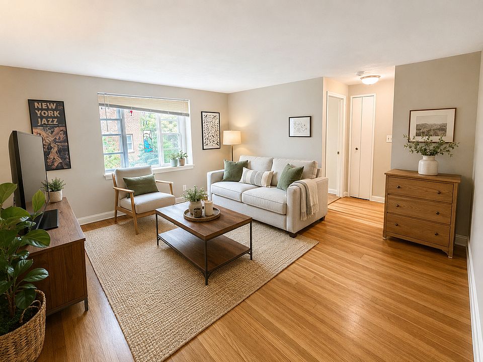1st image of 67 Colborne Rd APT 1