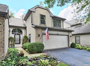 1235 Hobson Oaks Dr, Naperville, IL