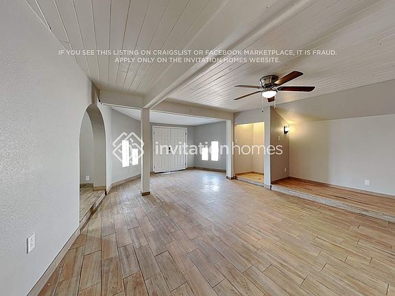 3rd image of 3230 W Port Royale Ln