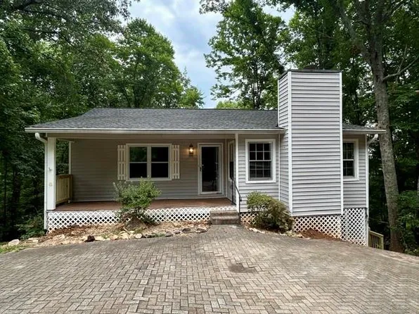 195 Golden Ave, Dahlonega, GA 30533