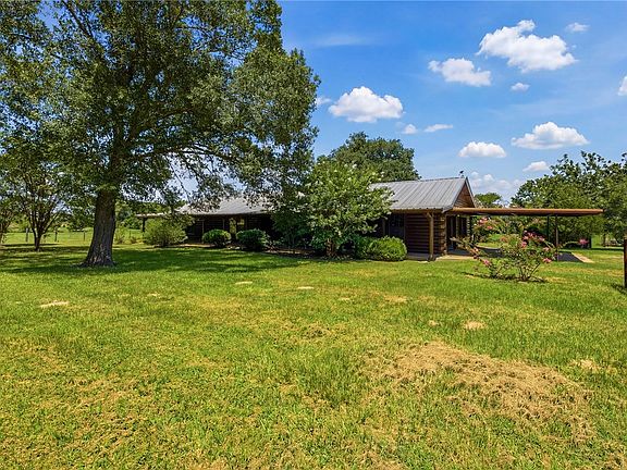 3rd image of 577 Watson Rd