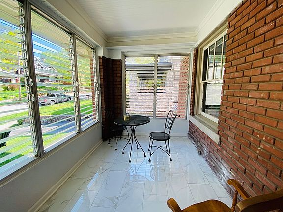2nd image of 3618 Pennsylvania Ave APT 1