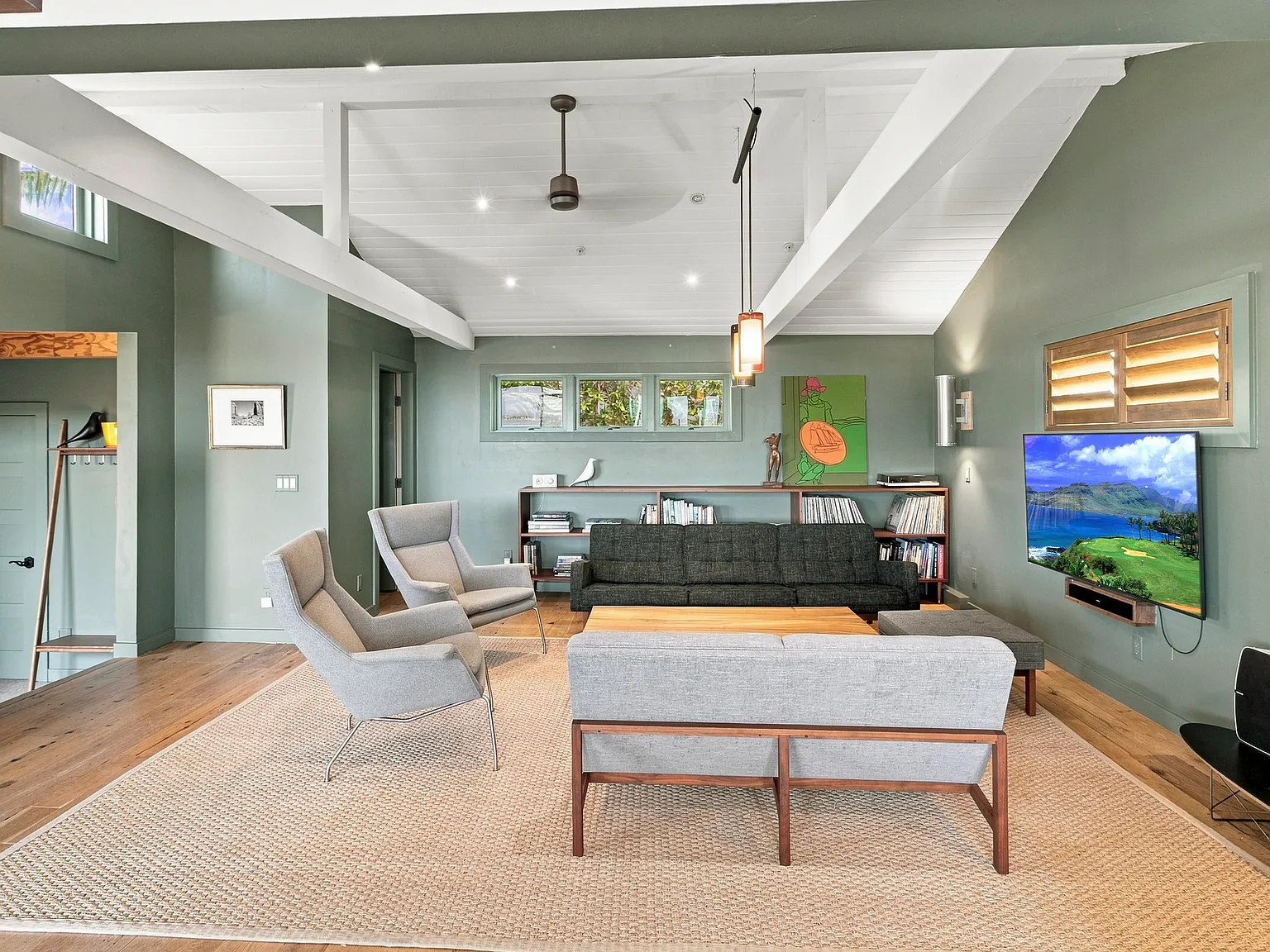 2 bed, 2.5 bath, 1050 sqft, $7,995 — Photo 3