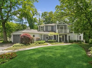 955 Wildwood Ln, Highland Park, IL 60035