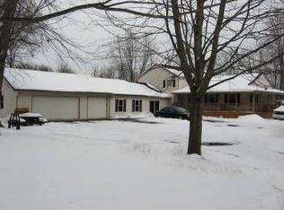 25430 Milford Rd, South Lyon, MI 48178