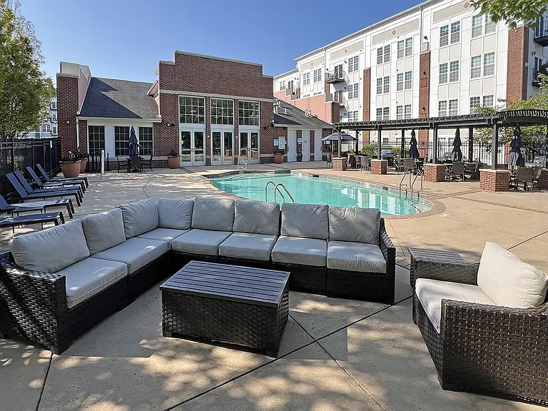 100 Park at Wyomissing Square — Photo 30