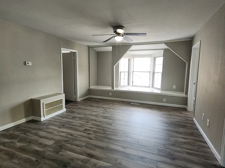 1319 Autumn Ave #D — Photo 17