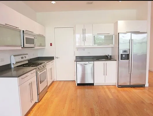 Rented by Brooklyn Bridge | media 3