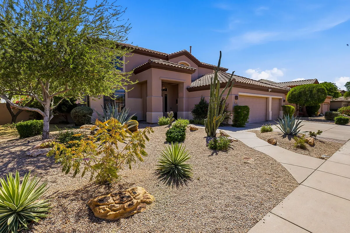 1-web-or-mls-5521 E Via Montoya Dr Phoenix, AZ 85054-01_04222026 - 5521 E Via Montoya Dr