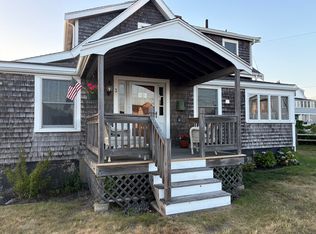 3 W St, Hull, MA 02045