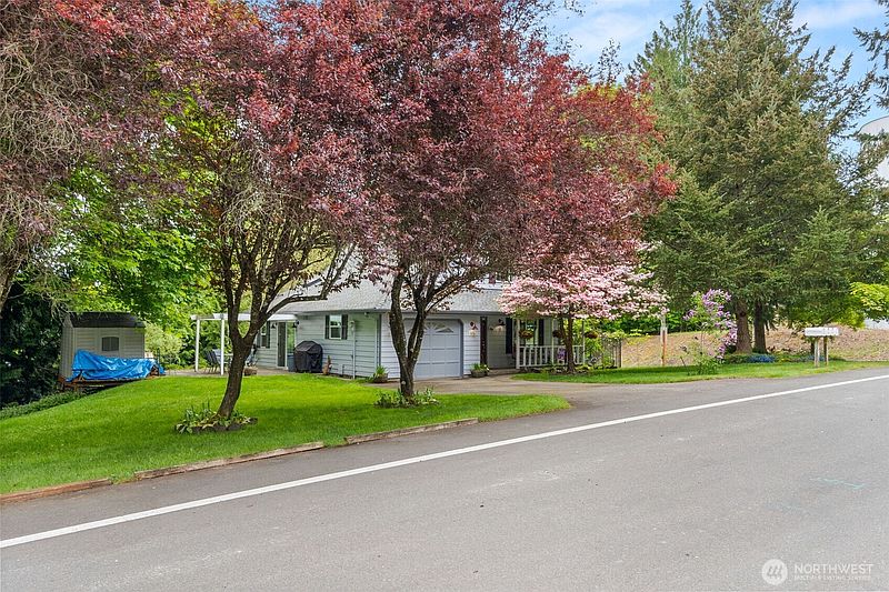 4th image of 4914 24th Avenue SE