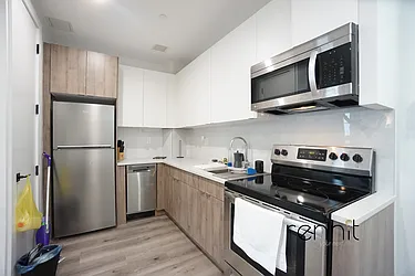 Rented by Rennit Inc.