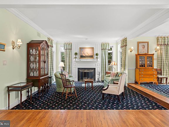 4th image of 1244 Denbigh Ln