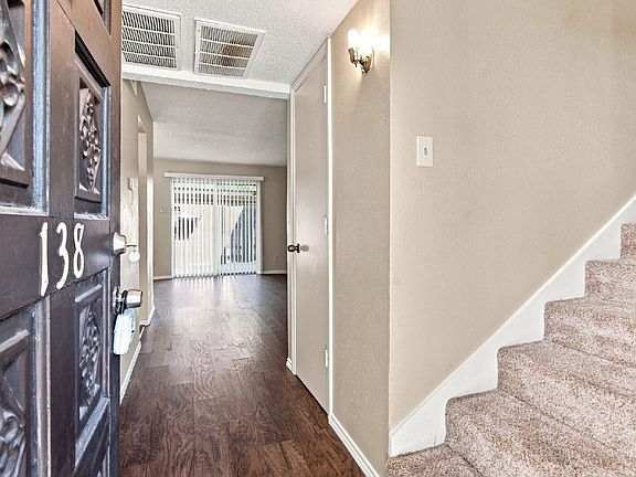3rd image of 1725 E Grauwyler Rd APT 138