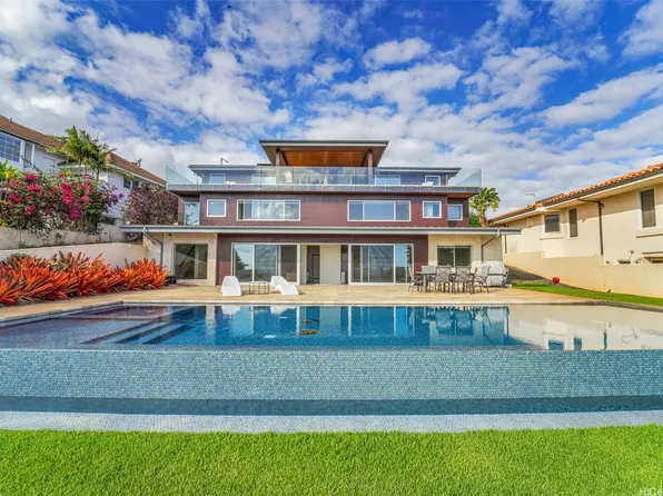 878 Puuikena Dr, Honolulu, HI 96821