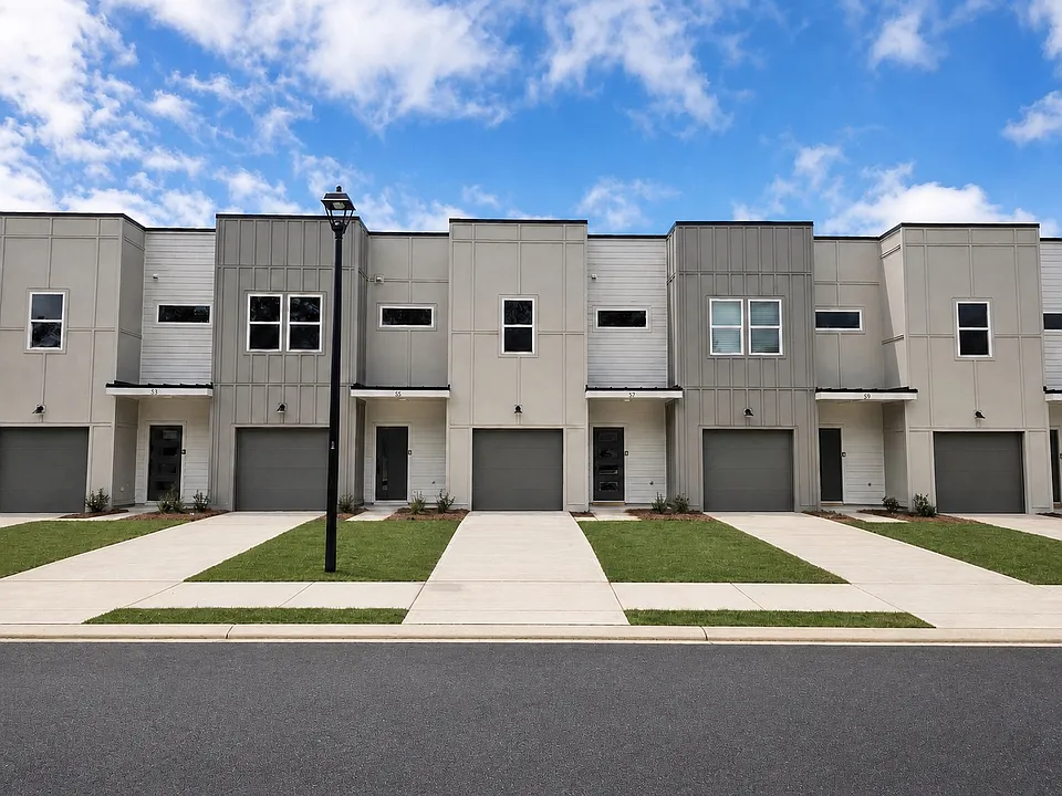 101 Asbury Dr NW #11