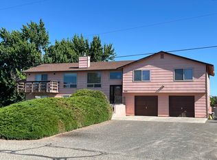 5305 W Livingston Rd, Pasco, WA 99301