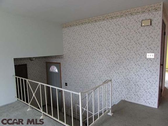 5th image of 591 W Hillside Ave