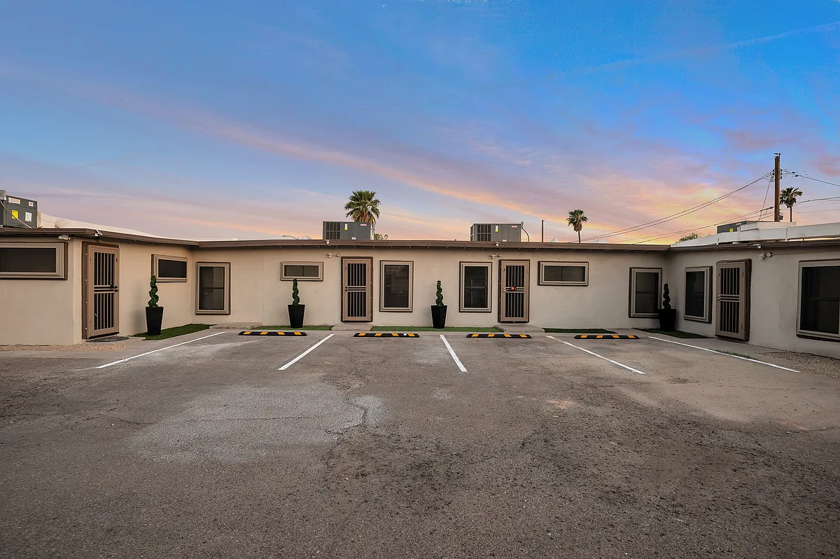 Building Photo - 1108 S 33rd Ave #Phoenix 85009