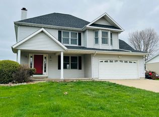 1612 Navajo St, Burlington, IA