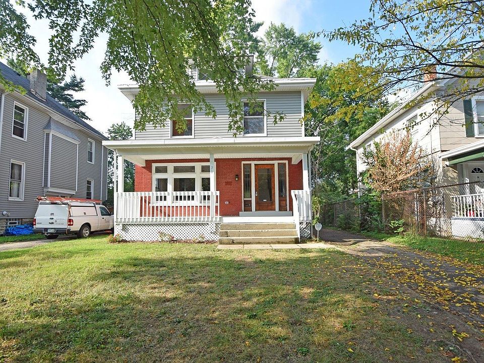 1st image of 271 Oakmont St