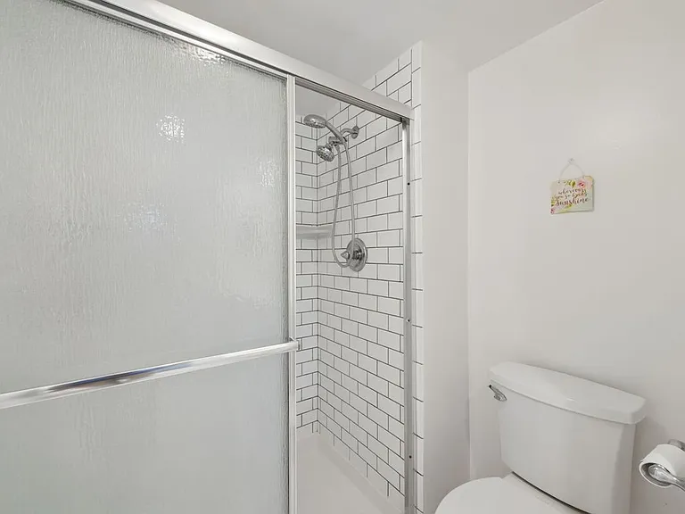 2332 Dana Ave — Photo 15