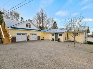 42 Goldfinch Ln, Lunenburg, NS B0J2C0