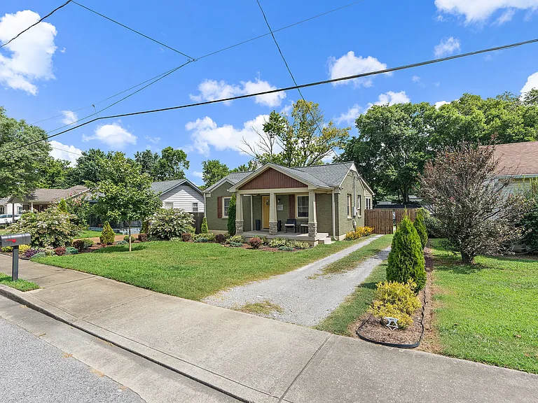 2706 Deerfield Dr — Photo 29