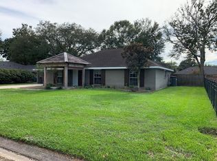 105 Karolwood Dr, Lafayette, LA 70503