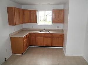 5th image of 28068 Schram St