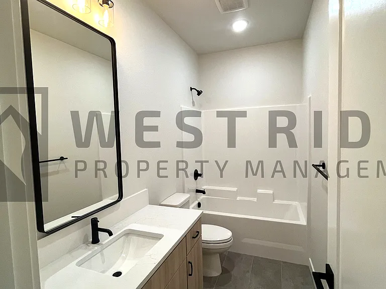 6125 SE 45th Ave — Photo 11
