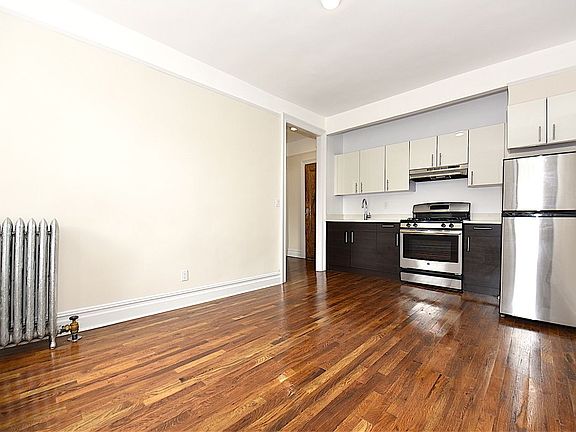 2nd image of 34-06 32nd St #6A