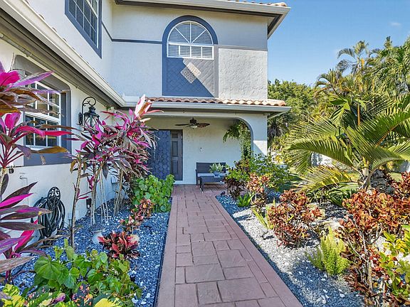 5th image of 9048 Villa Portofino Circle